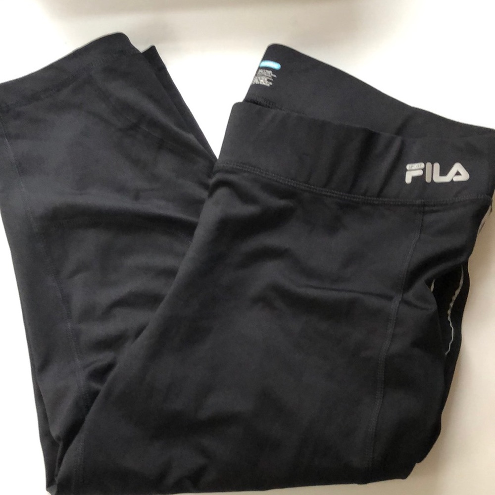 Women’s large Fila sport